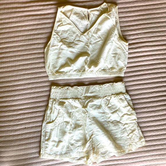 Matching set - Picture 1 of 1